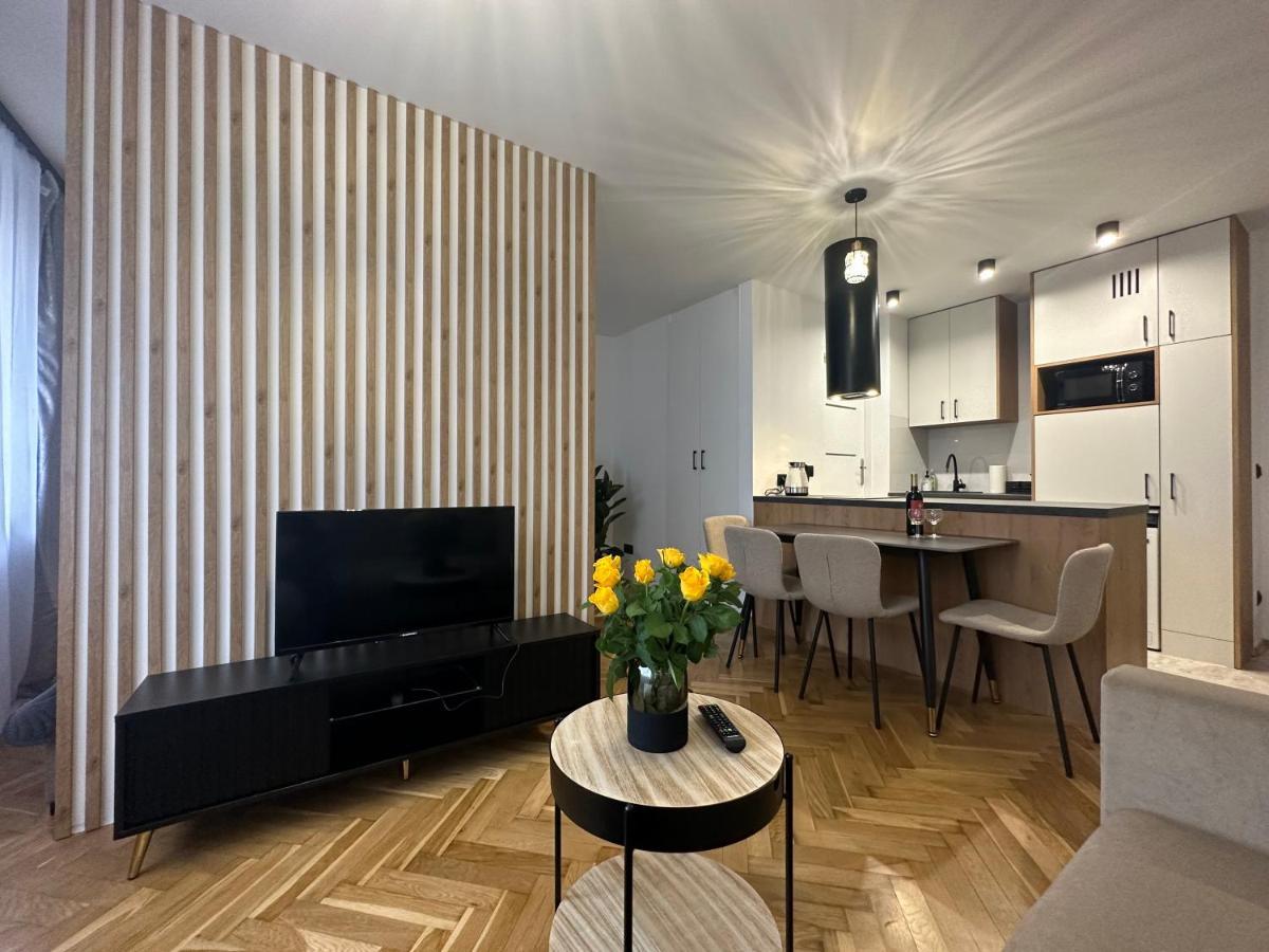 Mki Apartments - Zlota 69 Warsaw City Center Apartment Eksteriør billede