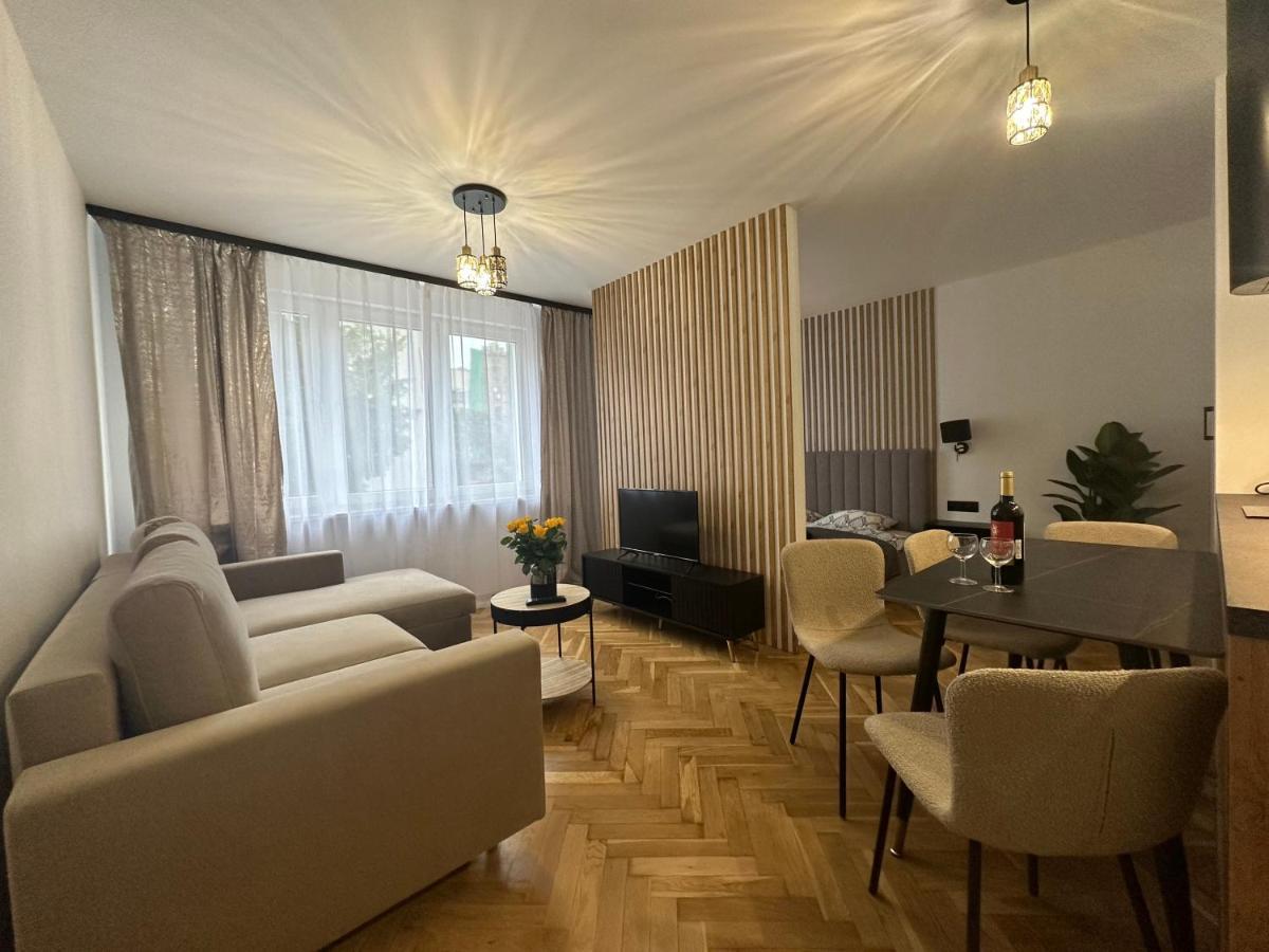 Mki Apartments - Zlota 69 Warsaw City Center Apartment Eksteriør billede